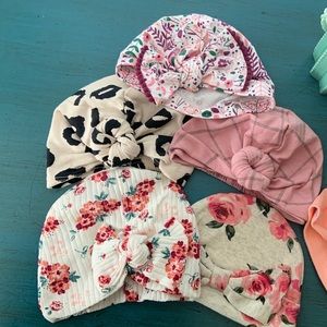 5 hats 0-6 months